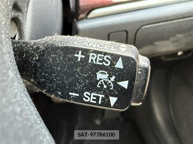 Toyota CROWN MAJESTA 2013-10 7216543-3