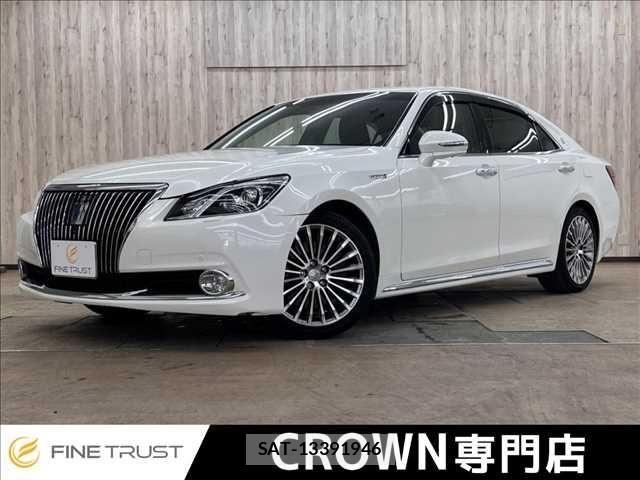 Toyota CROWN MAJESTA 2013-11 7216545-0