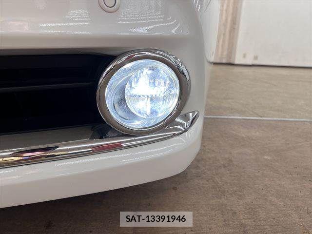 Toyota CROWN MAJESTA 2013-11 7216545-11