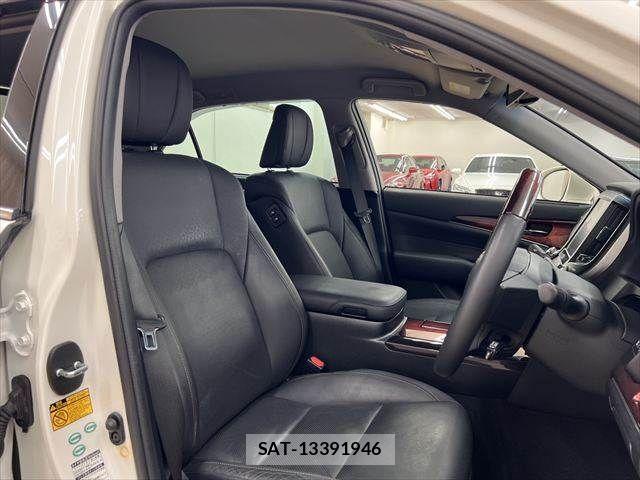 Toyota CROWN MAJESTA 2013-11 7216545-6