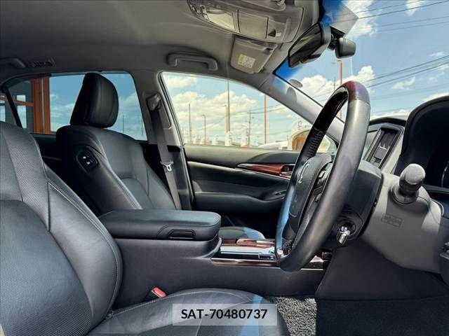 Toyota CROWN MAJESTA 2013-12 7216539-15