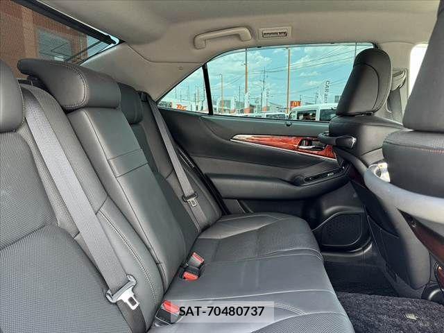 Toyota CROWN MAJESTA 2013-12 7216539-16