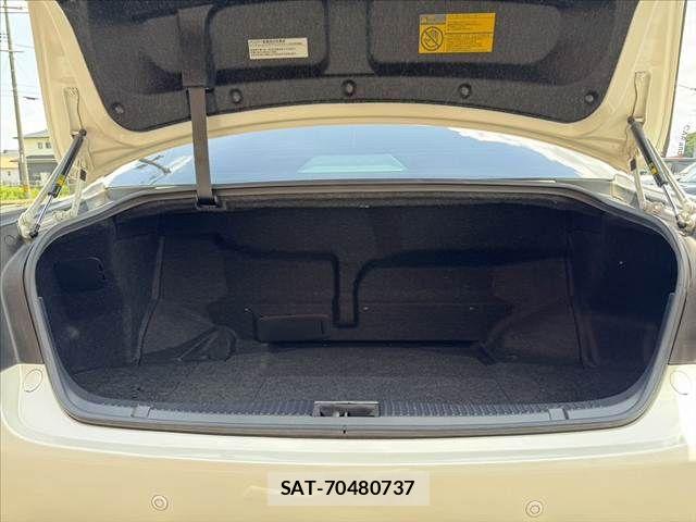 Toyota CROWN MAJESTA 2013-12 7216539-19