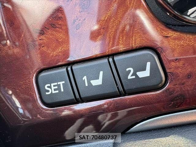 Toyota CROWN MAJESTA 2013-12 7216539-25