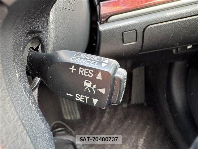 Toyota CROWN MAJESTA 2013-12 7216539-5