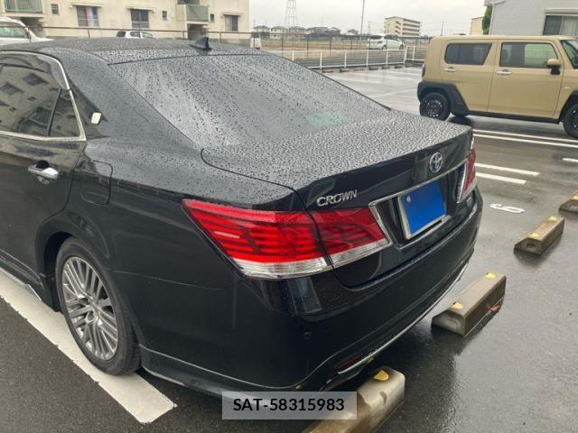 Toyota CROWN MAJESTA 2015-06 7326364-6