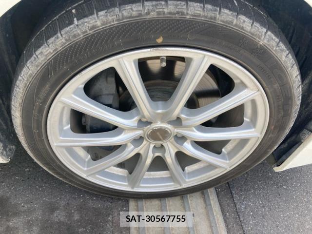 Toyota CROWN MAJESTA 2016-12 7326361-12