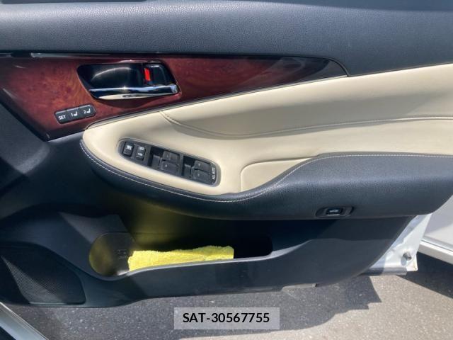 Toyota CROWN MAJESTA 2016-12 7326361-14