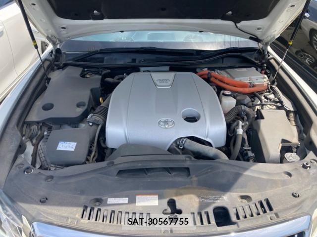 Toyota CROWN MAJESTA 2016-12 7326361-26