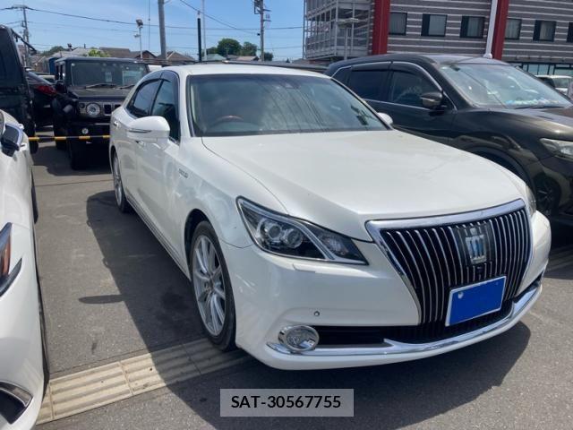 Toyota CROWN MAJESTA 2016-12 7326361-3