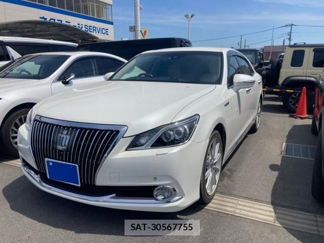 Toyota CROWN MAJESTA 2016-12 7326361-4
