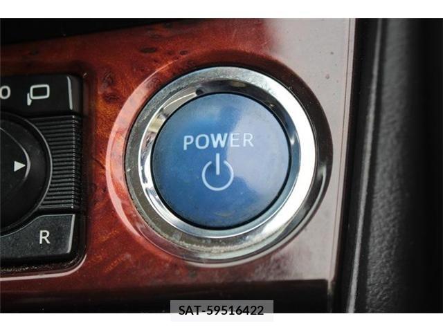 Toyota CROWN MAJESTA 2017-04 7357267-26