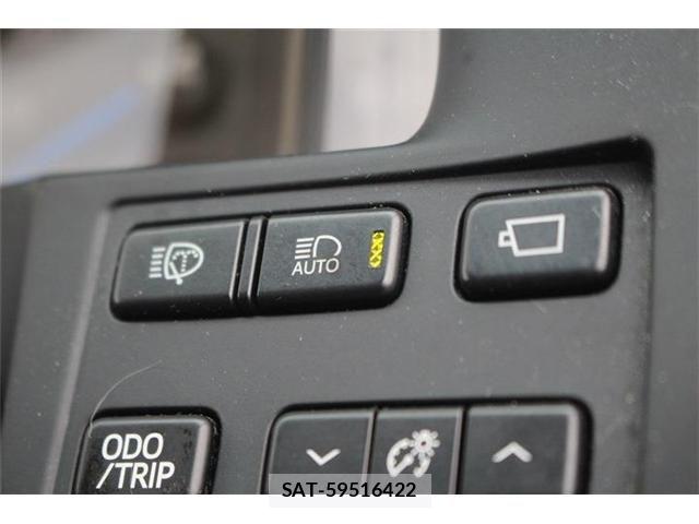 Toyota CROWN MAJESTA 2017-04 7357267-4