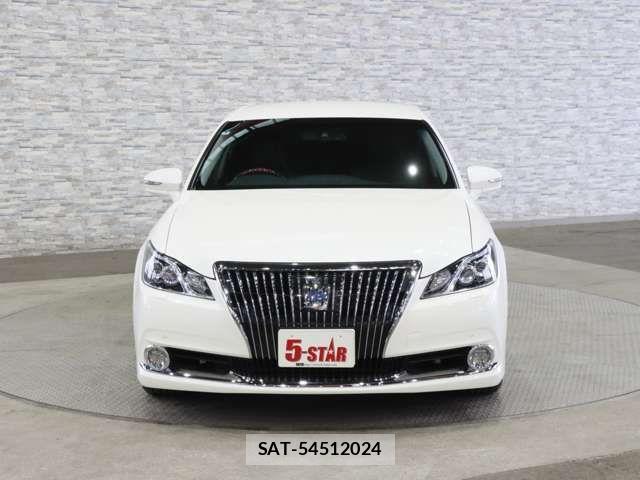 Toyota CROWN MAJESTA 2014-01 7357268-10