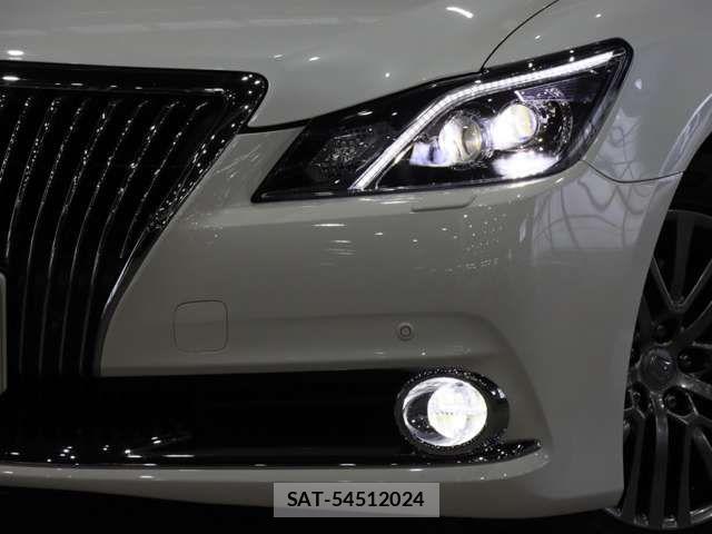 Toyota CROWN MAJESTA 2014-01 7357268-14