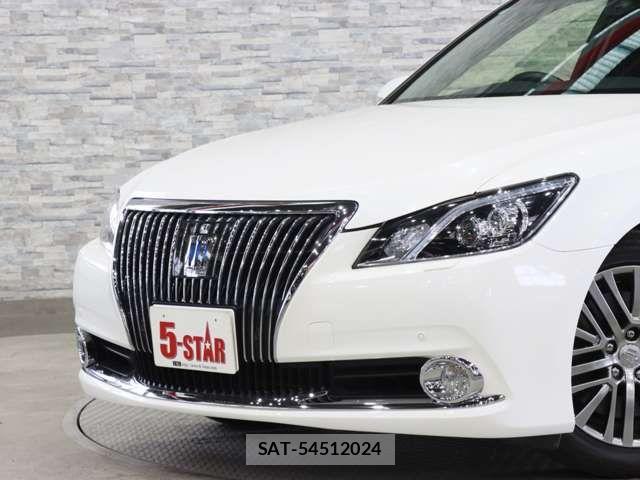 Toyota CROWN MAJESTA 2014-01 7357268-16
