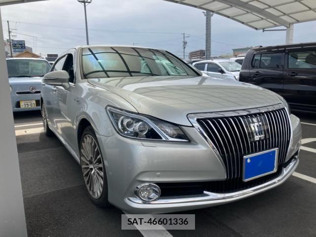 Toyota CROWN MAJESTA 2013-09 7357275-0