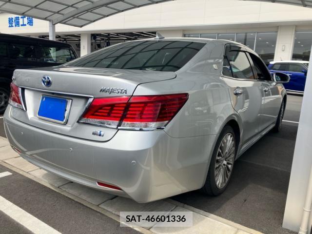 Toyota CROWN MAJESTA 2013-09 7357275-1