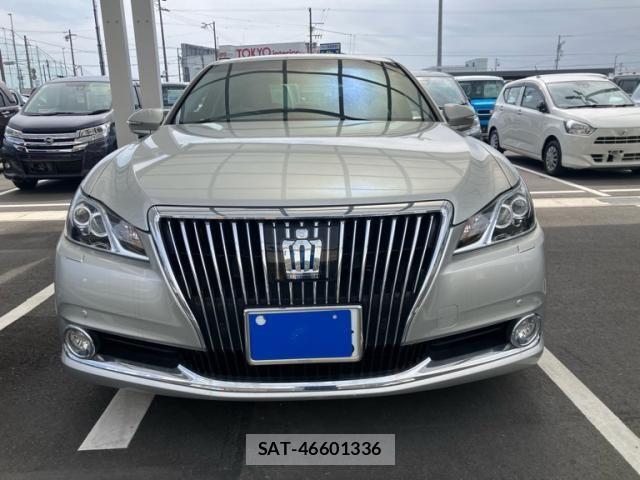 Toyota CROWN MAJESTA 2013-09 7357275-2