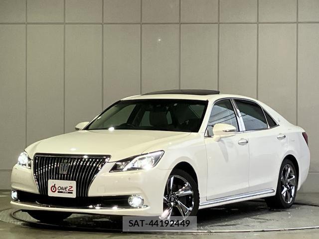 Toyota CROWN MAJESTA 2017-11 7391706-22
