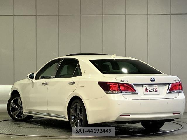 Toyota CROWN MAJESTA 2017-11 7391706-25