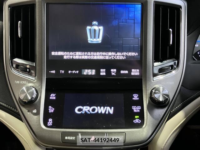 Toyota CROWN MAJESTA 2017-11 7391706-6