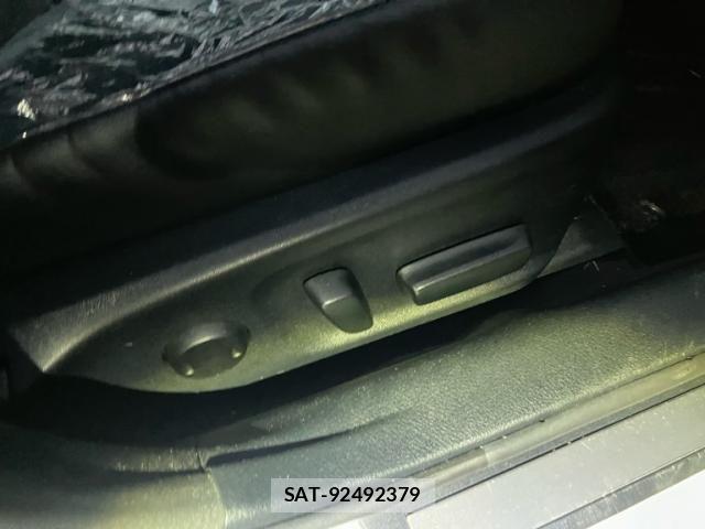 Toyota CROWN MAJESTA 2015-07 7722157-16