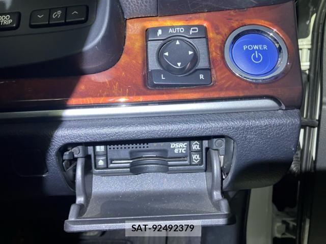 Toyota CROWN MAJESTA 2015-07 7722157-17