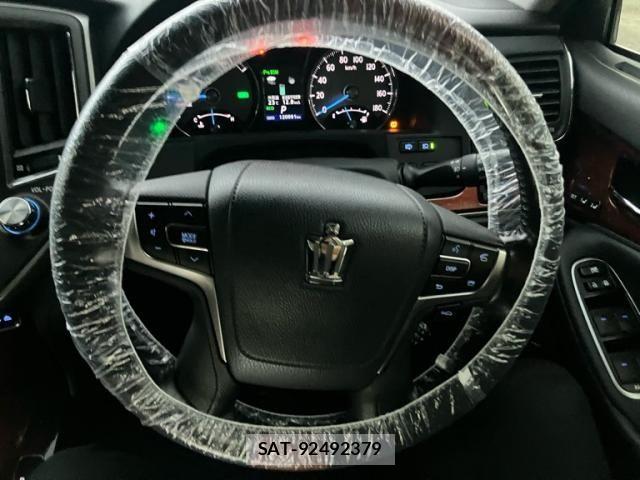 Toyota CROWN MAJESTA 2015-07 7722157-19