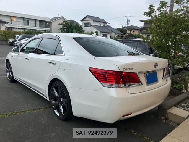 Toyota CROWN MAJESTA 2015-07 7722157-3
