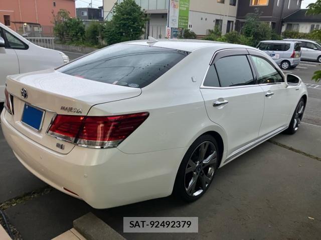 Toyota CROWN MAJESTA 2015-07 7722157-4