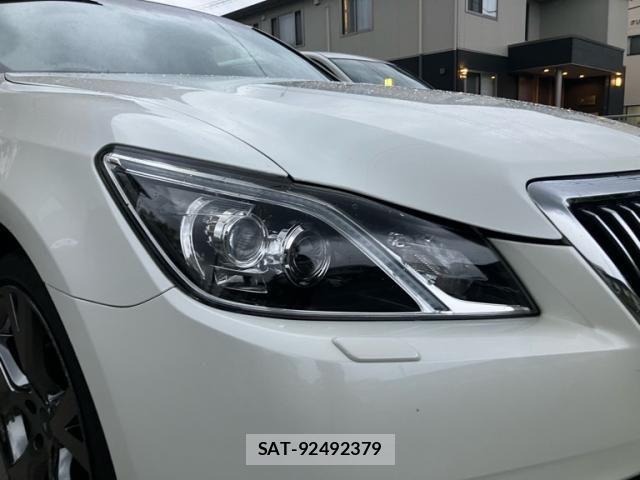 Toyota CROWN MAJESTA 2015-07 7722157-5
