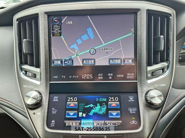 Toyota CROWN MAJESTA 2015-05 7722155-14