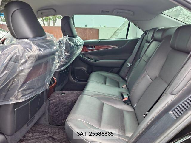 Toyota CROWN MAJESTA 2015-05 7722155-21
