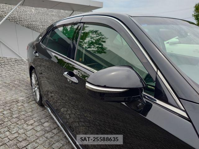 Toyota CROWN MAJESTA 2015-05 7722155-4