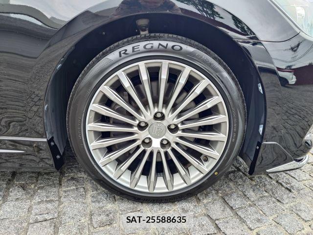 Toyota CROWN MAJESTA 2015-05 7722155-7