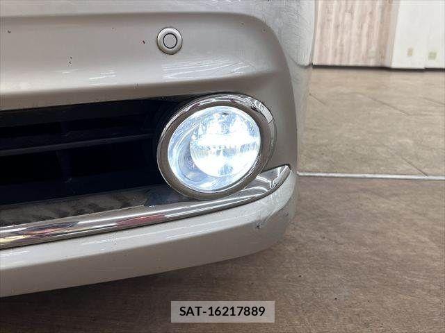 Toyota CROWN MAJESTA 2015-08 7722154-11