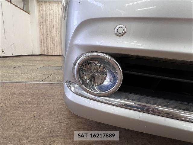 Toyota CROWN MAJESTA 2015-08 7722154-23