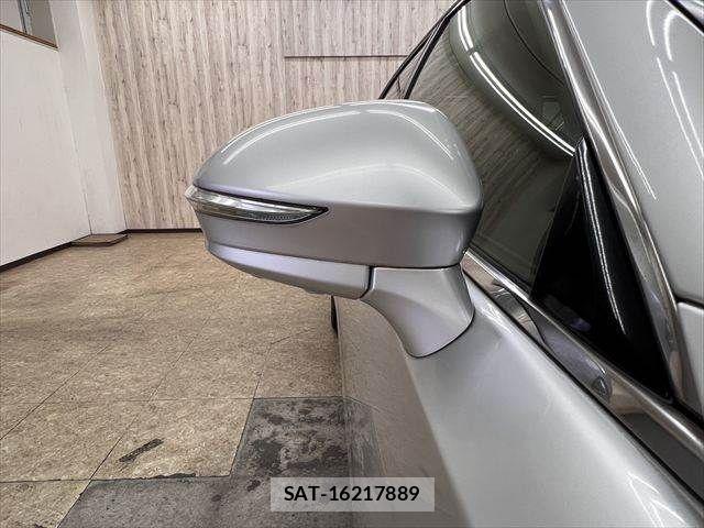 Toyota CROWN MAJESTA 2015-08 7722154-25