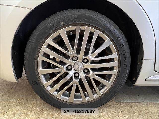 Toyota CROWN MAJESTA 2015-08 7722154-26