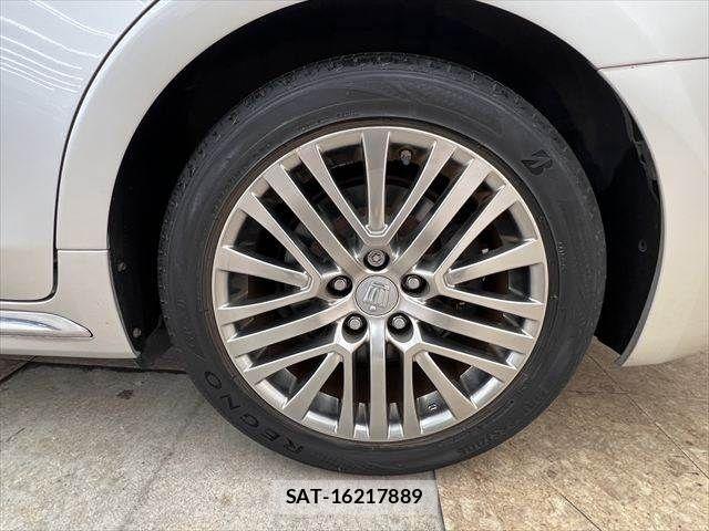 Toyota CROWN MAJESTA 2015-08 7722154-27