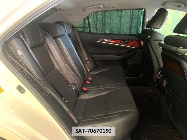 Toyota CROWN MAJESTA 2013-09 7783782-9