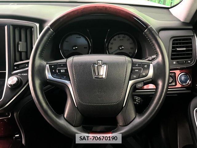 Toyota CROWN MAJESTA 2013-09 7783782-11