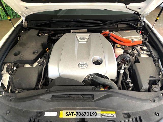 Toyota CROWN MAJESTA 2013-09 7783782-18