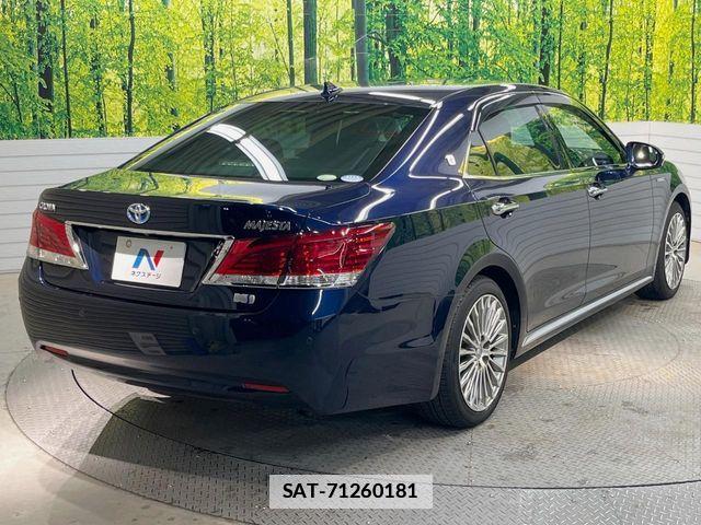 Toyota CROWN MAJESTA 2014-02 7902446-16