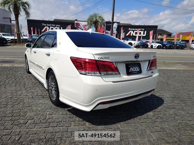Toyota CROWN MAJESTA 2016-06 7961027-2