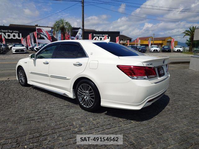 Toyota CROWN MAJESTA 2016-06 7961027-3