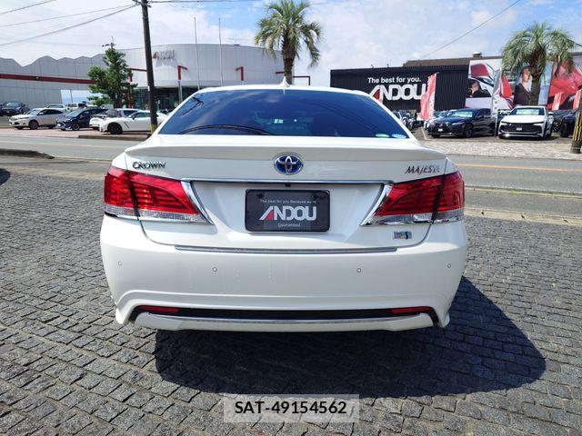 Toyota CROWN MAJESTA 2016-06 7961027-6