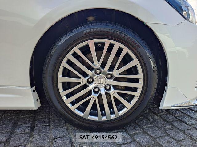 Toyota CROWN MAJESTA 2016-06 7961027-7