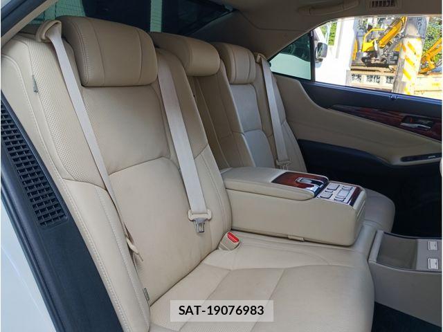 Toyota CROWN MAJESTA 2013-09 8035001-15